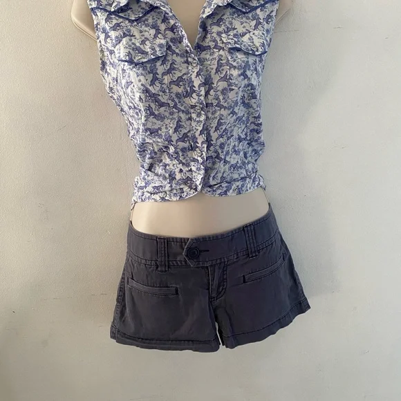 Wrangler beautiful horses pattern Sleeveless Blue and White Button-Down Shirt - Picture 7 of 8